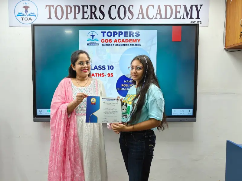 Manya Juneja Class 10 Maths topper scoring 95 marks receiving certificate